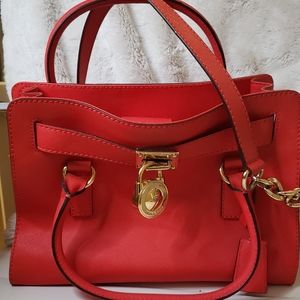 - Micheal kors bag